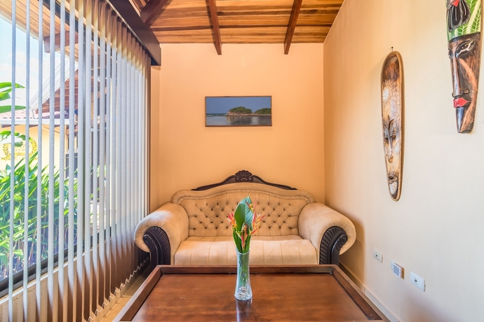 Imagen de la habitación del Hotel Barons Resort. Foto 15