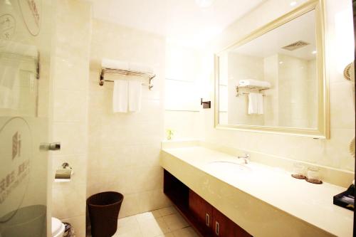 Imagen de la habitación del Hotel Barony Park An Qing. Foto 8