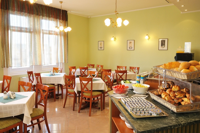 Imagen del bar/restaurante del Hotel Baross by Mellow Mood. Foto 4