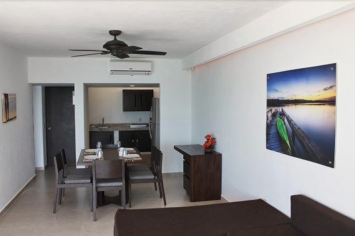 Imagen de la habitación del Hotel Barra De Navidad. Foto 17