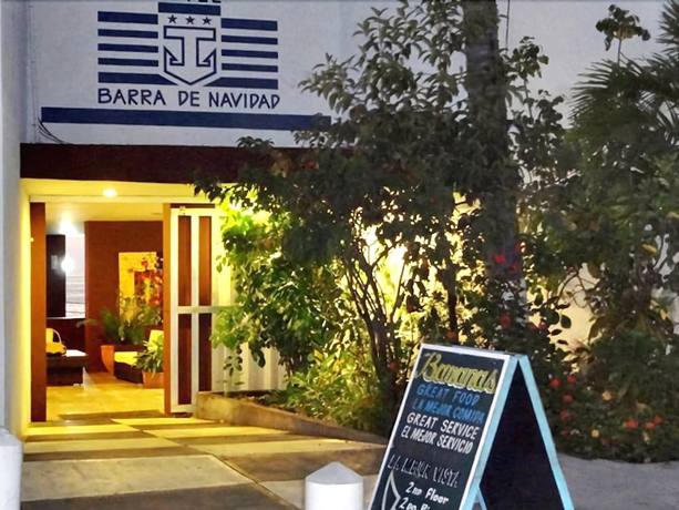 Imagen general del Hotel Barra De Navidad. Foto 3