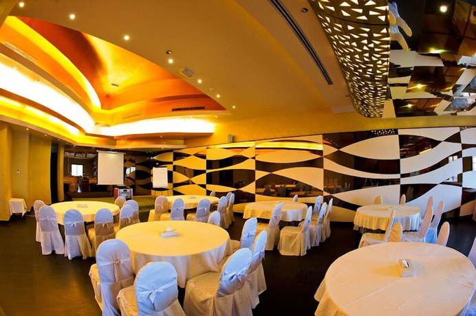 Imagen del bar/restaurante del Hotel Barracuda Beach Resort. Foto 1