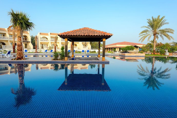 Imagen de la piscina del Hotel Barracuda Beach Resort. Foto 19