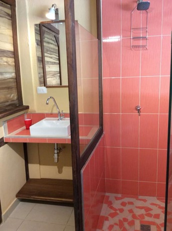 Imagen de la habitación del Hotel Barranquero. Foto 15