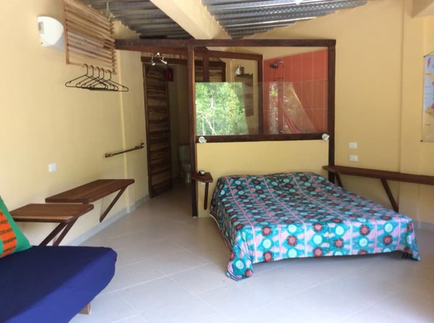 Imagen de la habitación del Hotel Barranquero. Foto 17