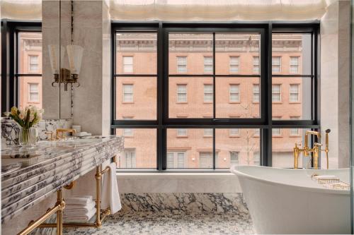 Imagen de la habitación del Hotel Barrière Fouquet's New York. Foto 5