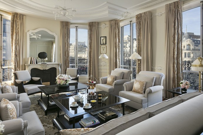 Imagen de la habitación del Hotel Barrière Fouquet's Paris. Foto 11