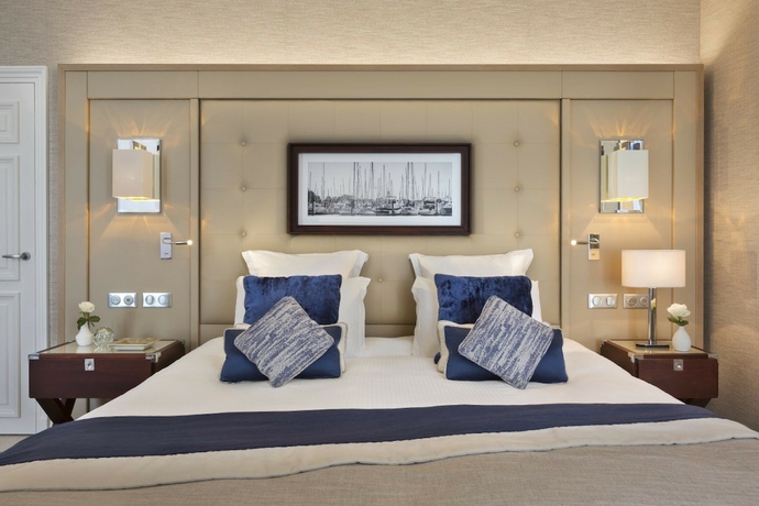 Imagen de la habitación del Hotel Barrière Le Grand Dinard. Foto 15