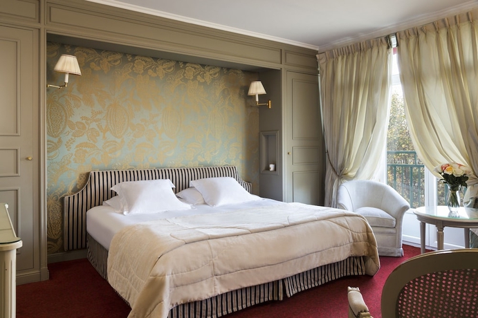 Imagen de la habitación del Hotel Barri&egrave;re Le Grand. Foto 7