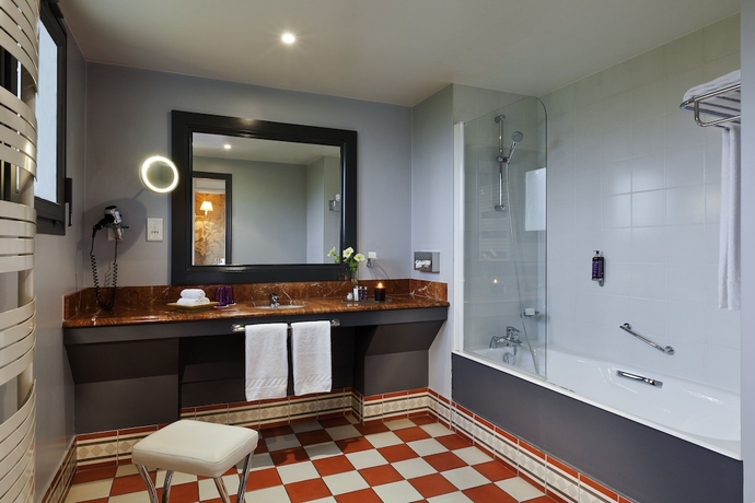 Imagen de la habitación del Hotel Barri&egrave;re Le Grand. Foto 12