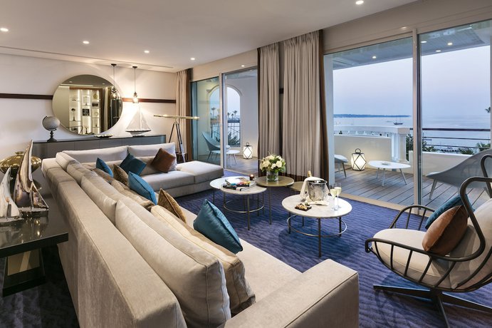 Imagen de la habitación del Hotel Barrière Le Majestic Cannes. Foto 13