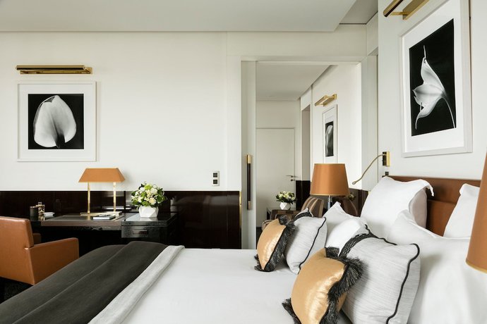 Imagen de la habitación del Hotel Barrière Le Majestic Cannes. Foto 20