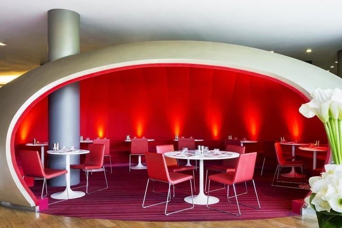 Imagen del bar/restaurante del Hotel Barrière Lille. Foto 2