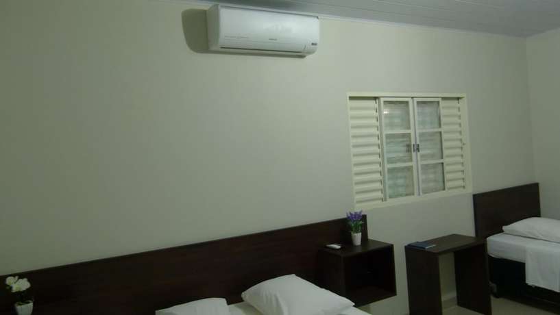 Imagen de la habitación del Hotel Barril. Foto 15