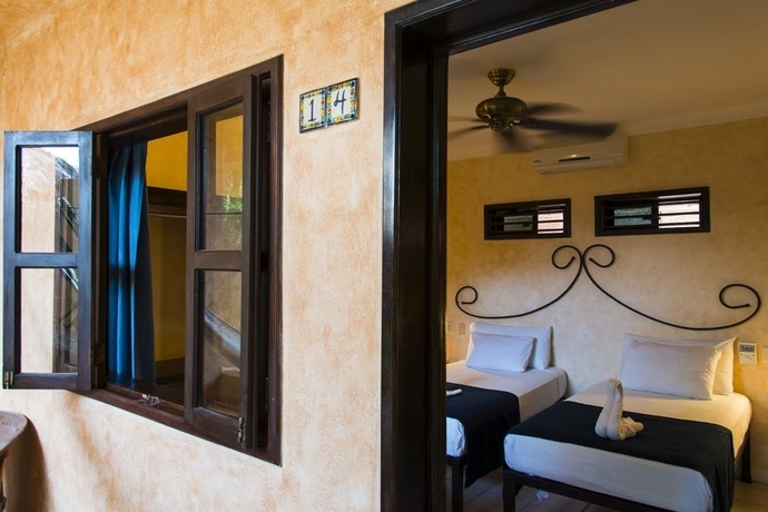 Imagen de los exteriores del Hotel Barrio Latino Riviera Maya. Foto 7