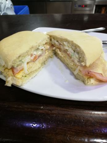 Imagen del bar/restaurante del Hotel Barrio Nuevo. Foto 6