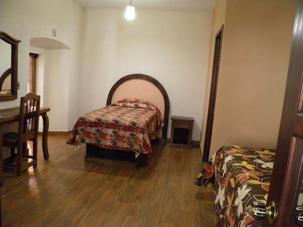 Imagen de la habitación del Hotel Barroco. Foto 8