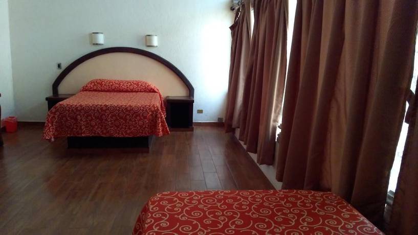 Imagen de la habitación del Hotel Barroco. Foto 9