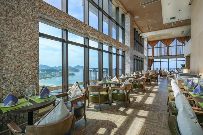 Imagen del bar/restaurante del Hotel Barry Boutique Sanya. Foto 2