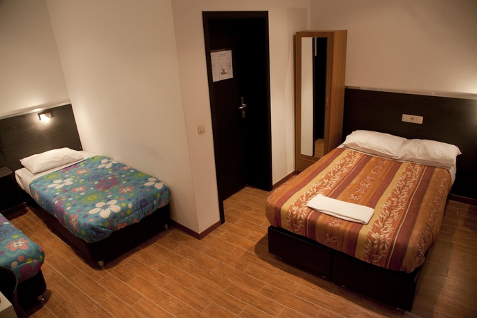 Imagen de la habitación del Hotel Barry. Foto 5