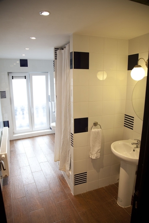 Imagen de la habitación del Hotel Barry. Foto 7