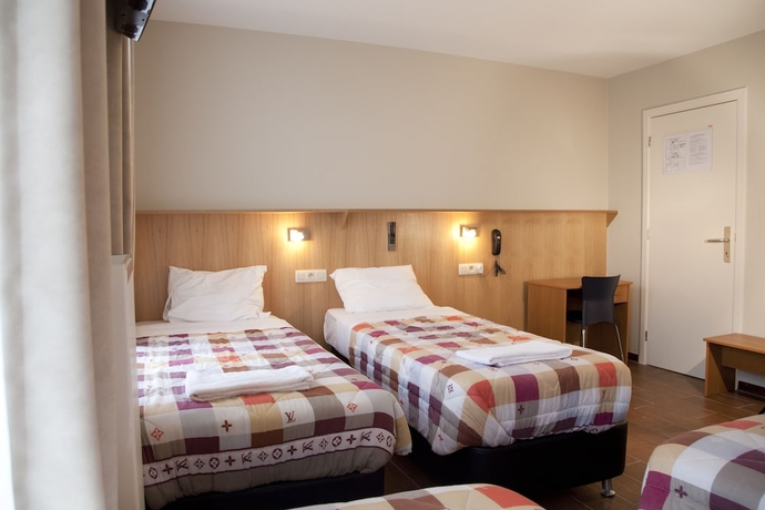 Imagen de la habitación del Hotel Barry. Foto 8