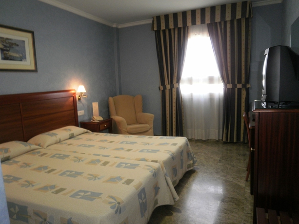 Imagen de la habitación del Hotel Bartos. Foto 9