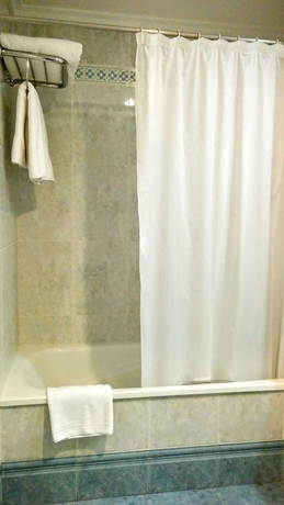 Imagen de la habitación del Hotel Bartos. Foto 10