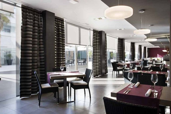 Imagen del bar/restaurante del Hotel Baru. Foto 2