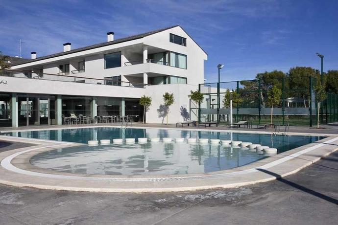 Imagen de la piscina del Hotel Baru. Foto 16