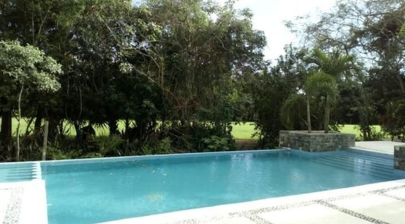 Imagen de la piscina del Hotel Baru Puerto Aventuras. Foto 16