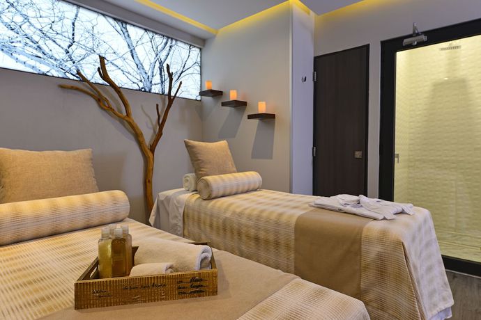 Imagen de la piscina del Hotel Baruk Guadalajara De Autor. Foto 19