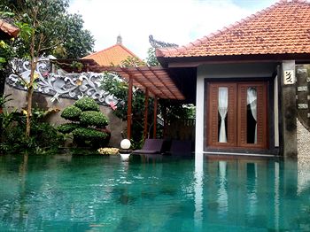 Imagen general del Hotel Baruna Sari Villa. Foto 12