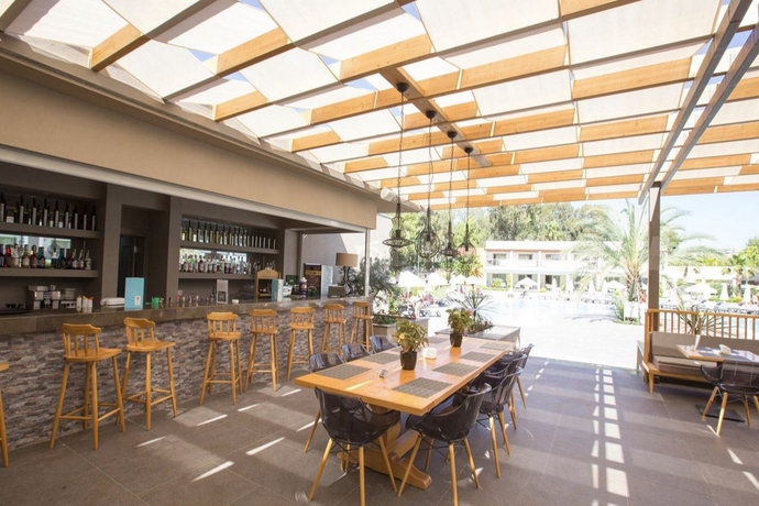 Imagen general del Hotel Barut Hemera. Foto 12