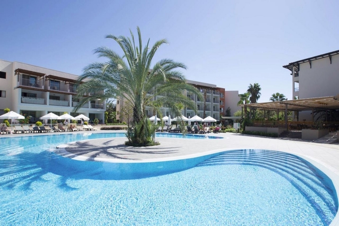 Imagen general del Hotel Barut Hemera. Foto 13