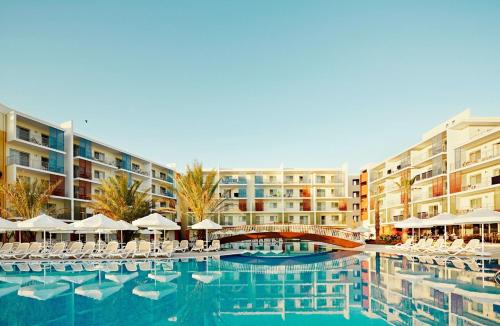 Imagen general del Hotel Barut Sunwing Side Beach. Foto 1