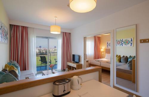 Imagen de la habitación del Hotel Barut Sunwing Side Beach. Foto 4