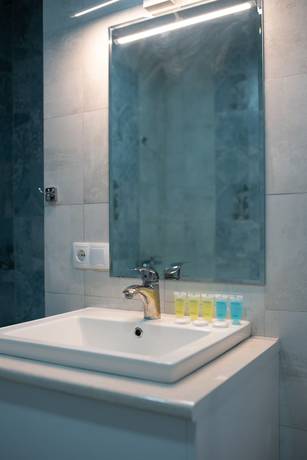 Imagen de la habitación del Hotel Basa Boutique. Foto 8