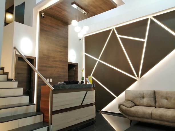 Imagen de los interiores del Hotel Basan Plaza. Foto 18