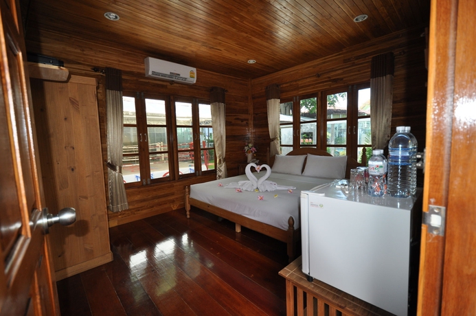 Imagen de la habitación del Hotel Basaya Beach and Resort. Foto 7