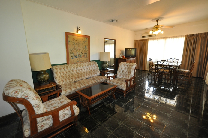 Imagen de los interiores del Hotel Basaya Beach and Resort. Foto 16