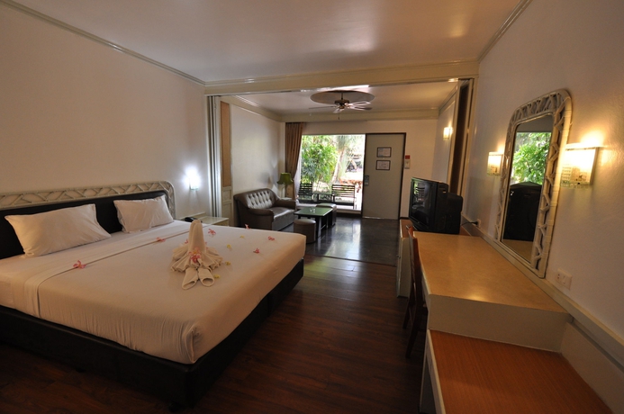 Imagen de la habitación del Hotel Basaya Beach and Resort. Foto 11