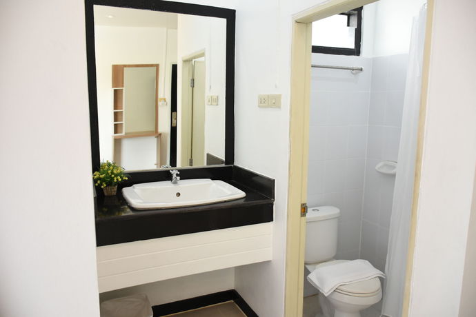 Imagen de la habitación del Hotel Basaya Laemchabang. Foto 7