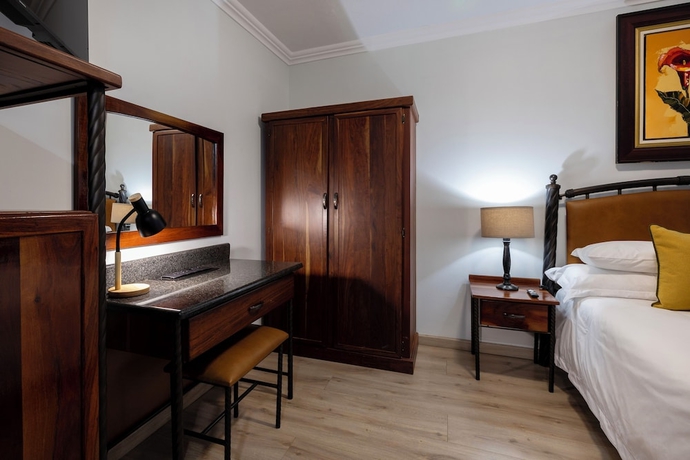 Imagen de la habitación del Hotel Basdenwood. Foto 6