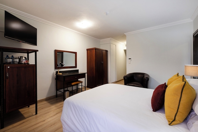 Imagen de la habitación del Hotel Basdenwood. Foto 14