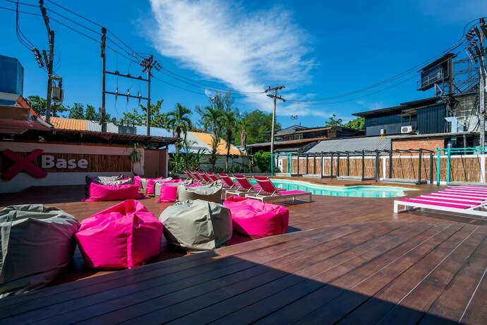 Imagen general del Hotel Base Ao Nang. Foto 6