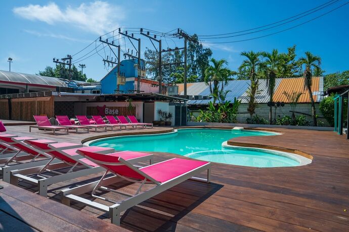 Imagen general del Hotel Base Ao Nang. Foto 8