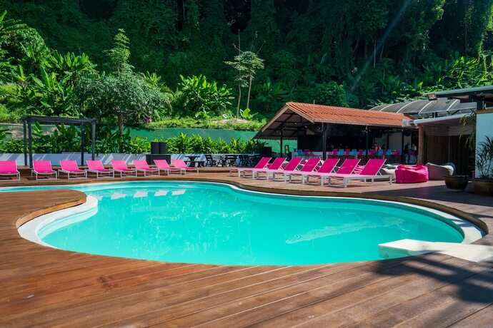 Imagen general del Hotel Base Ao Nang. Foto 10