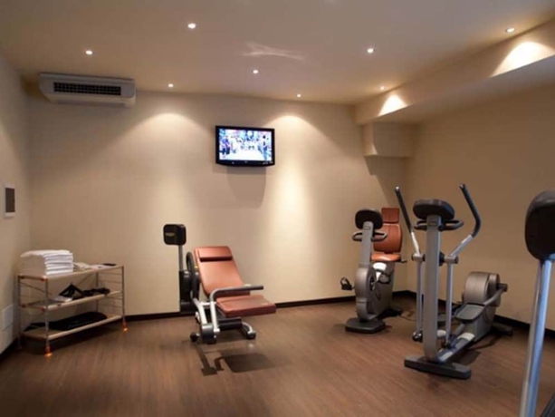 Imagen de los interiores del Hotel Base. Foto 19