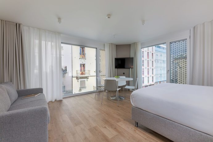 Imagen de la habitación del Hotel Base Geneva. Foto 5